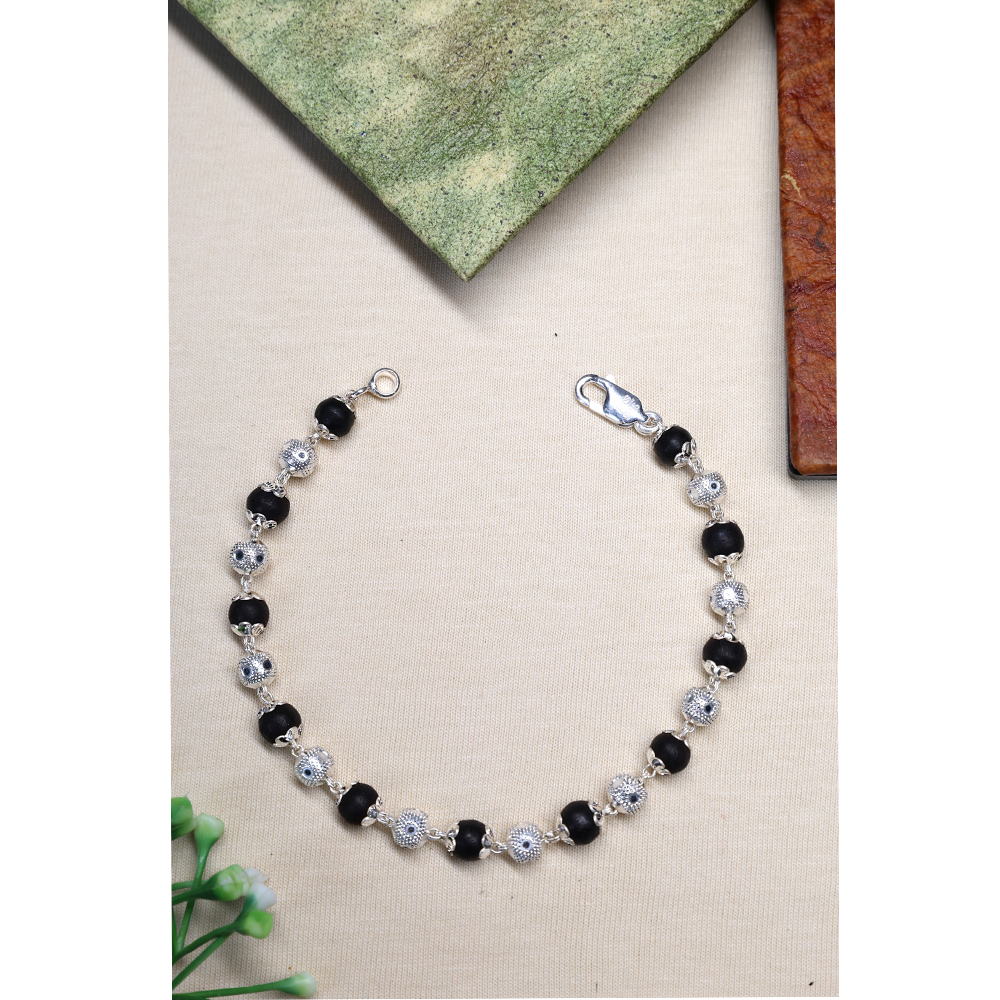 Karungali Silver 92.5% Purity Hallmark Bracelet Lotus Capping With Silver Beads