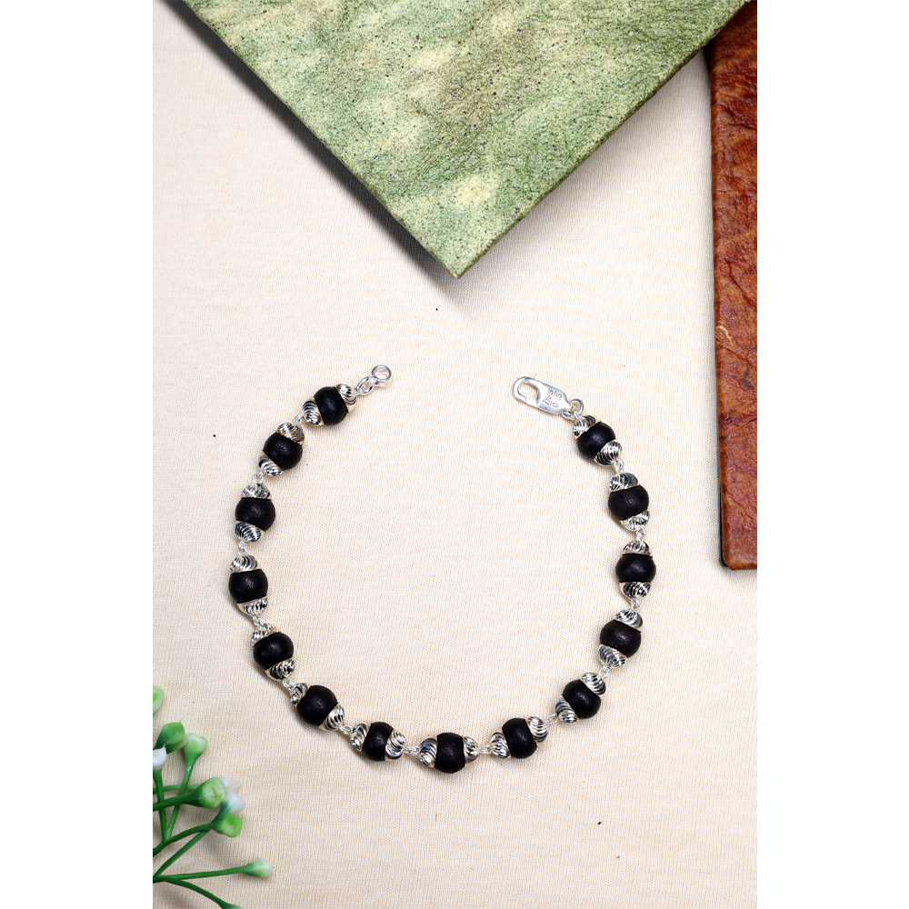 Karungali Silver 92.5% Purity Hallmark Bracelet Textured Line Capping